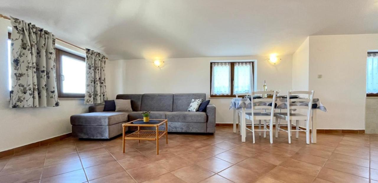 Apartments Ladonja Medulin Exterior photo