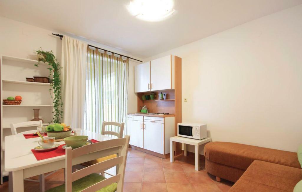 Apartments Ladonja Medulin Exterior photo